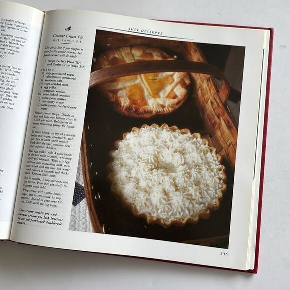 Martha Stewart Entertaining 1982 Hardcover Book Cookbook - Picture 11 of 14